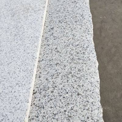 隨州芝麻白花崗巖與白麻石毛板 優(yōu)質(zhì)地鋪材料與大批量供應(yīng)